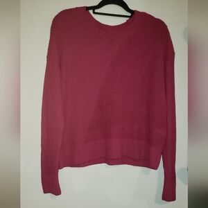 Apt. 9 cropped sweater. Size XL. Color fuchsia.
